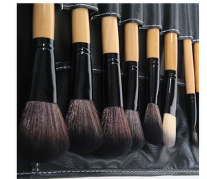 32 black make-up pinsel professional set