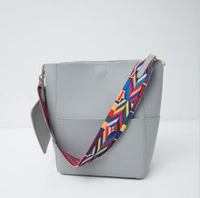 Load image into Gallery viewer, luxury brand designer handbags