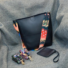 Load image into Gallery viewer, luxury brand designer handbags
