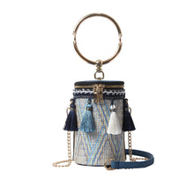 Load image into Gallery viewer, Fringed straw bucket bag